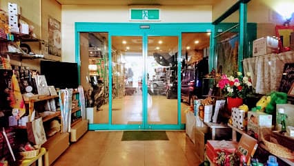 サラダ館 明大寺店 ギフト雑貨ショップ